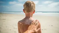 how to-put on-sunscreen