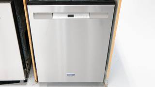 Maytag MDB4949SKZ dishwasher is an attractive budget buy