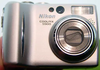 Nikon Coolpix 5900 First Impression Review - Reviewed