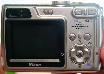 Nikon Coolpix 5900 First Impression Review - Reviewed