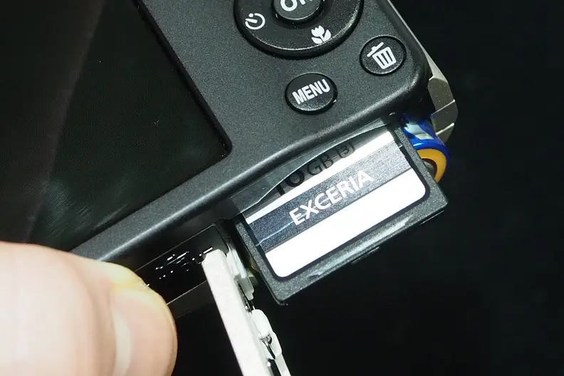 ✨SDカード付✨Nikon COOLPIX L32 Amazon.com: Nikon Coolpix L32 Digital Camera Memory Card 128GB