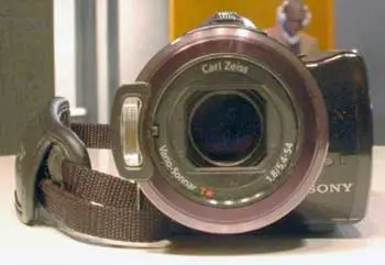 SONY　HDR-CX7　Handycam Sony HDR-CX7 First Impressions Camcorder Review - Reviewed