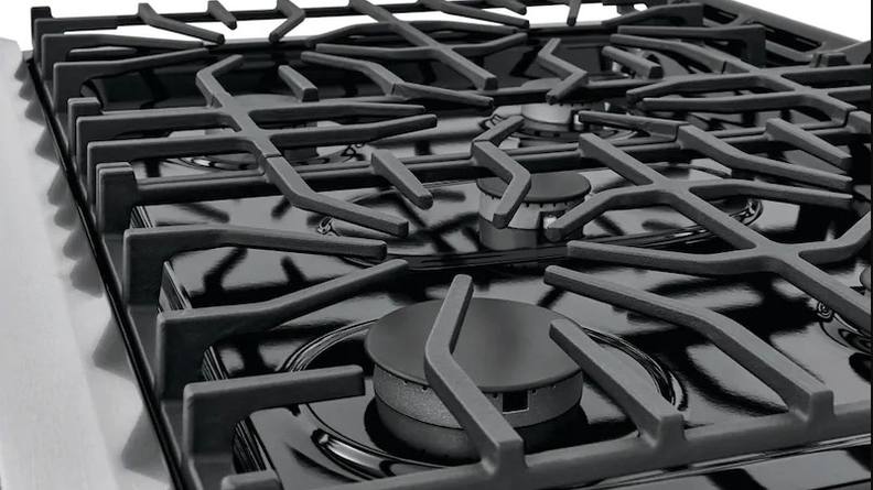 The continuous grates over the five burners enable you to move heavy pots and pans without having to lift them up